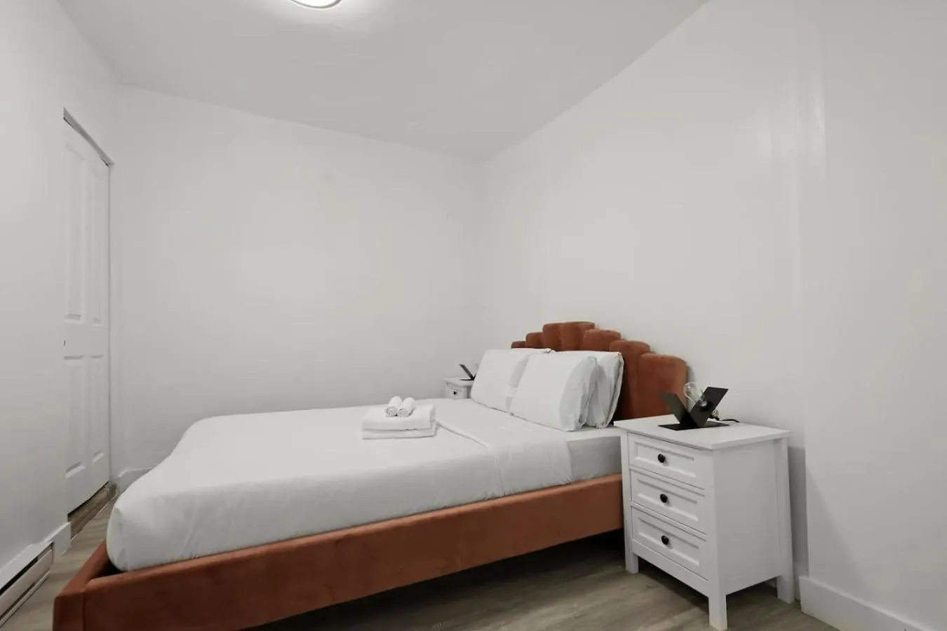Spacious 3Br In The Heart Of Village Zp1 Montreal Apartment