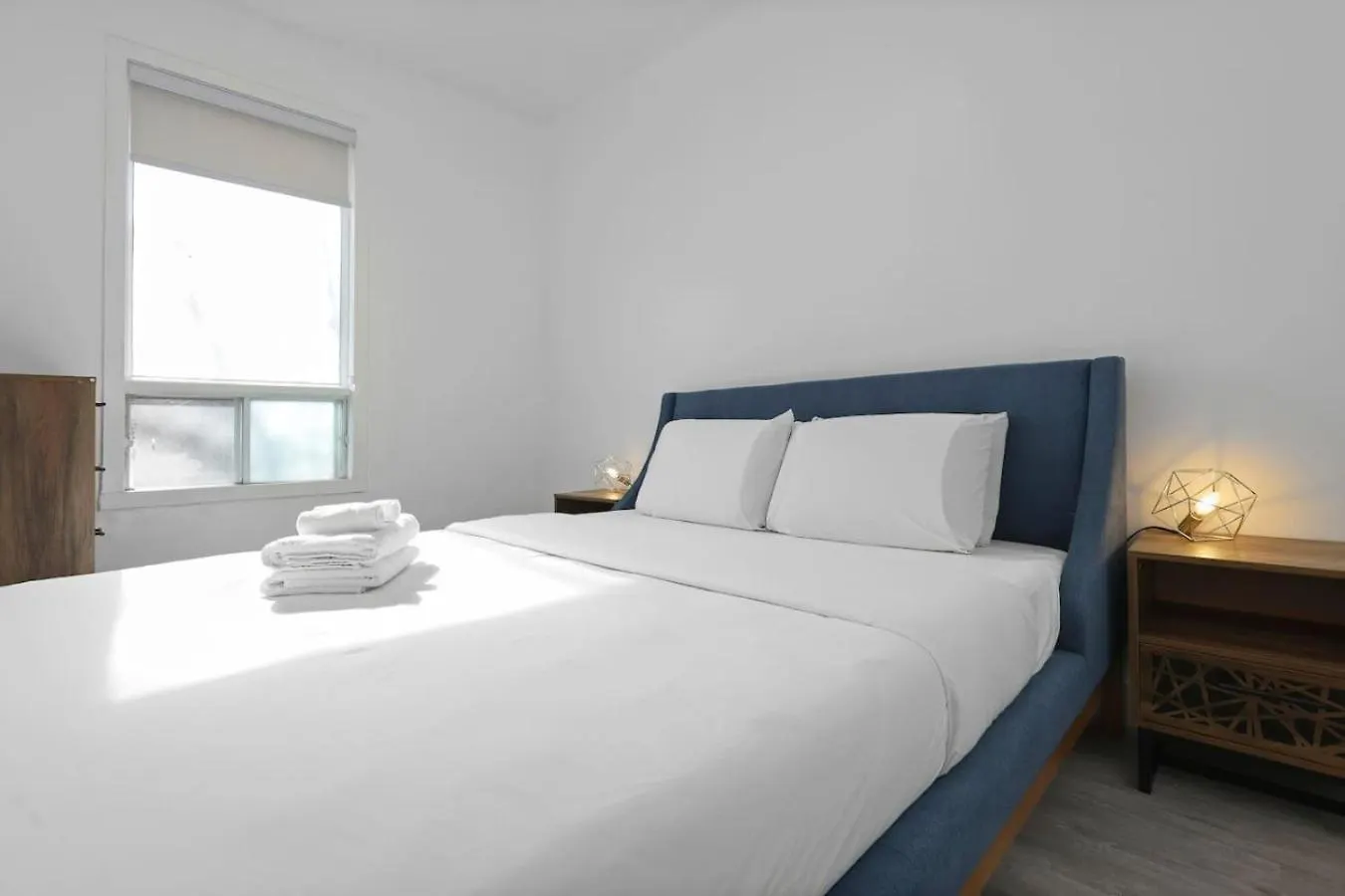 Apartment Spacious 3Br In The Heart Of Village Zp1 Montreal