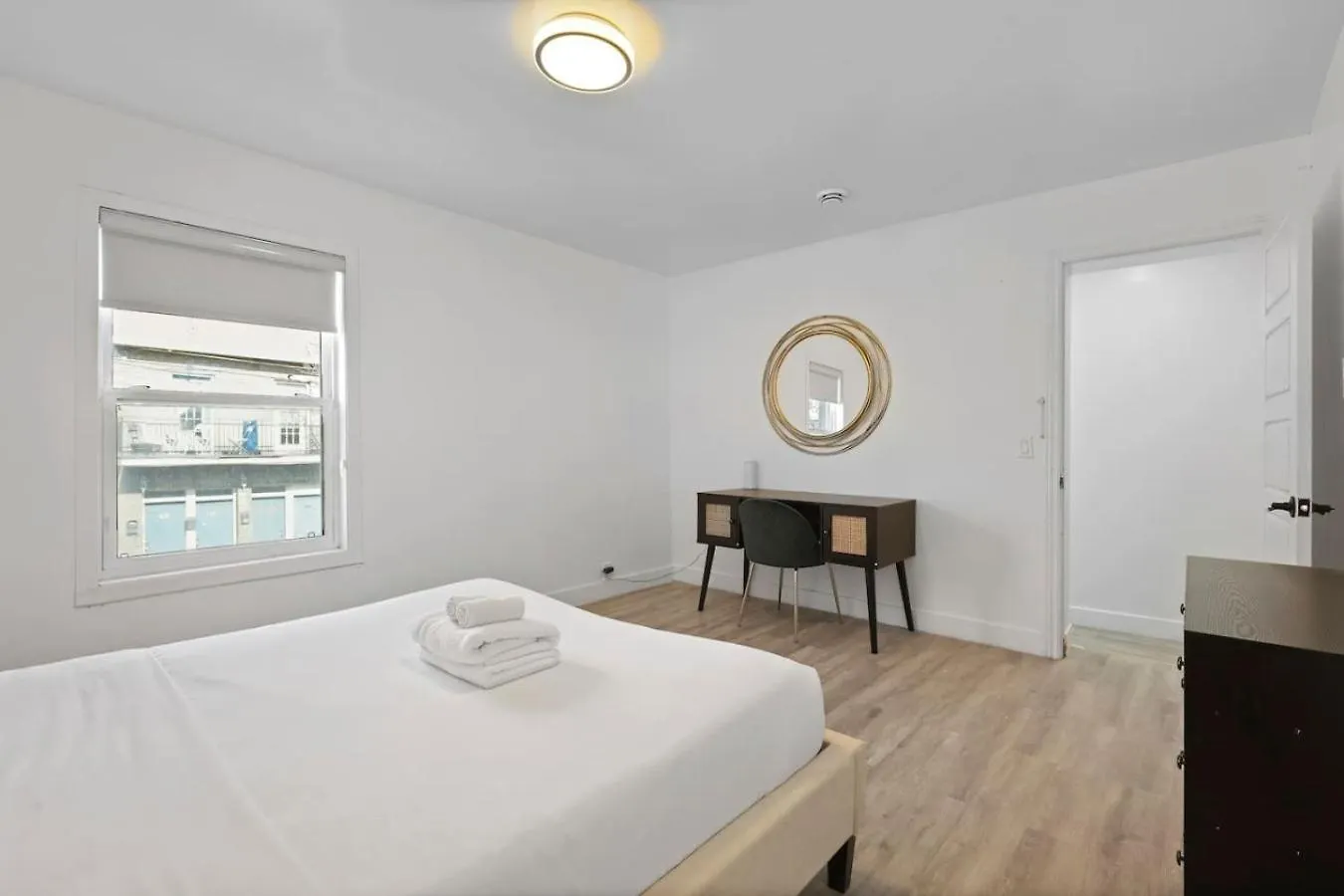 Apartment Spacious 3Br In The Heart Of Village Zp1 Montreal