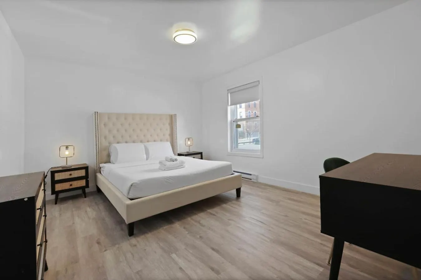 アパート Spacious 3Br In The Heart Of Village Zp1 モントリオール